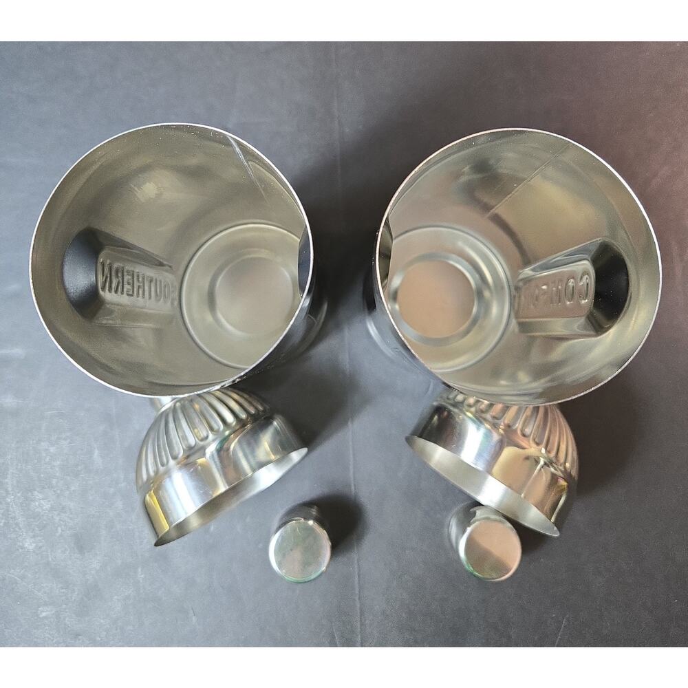 SET OF TWO BAR MIX DRINK SHAKERS, SOUTHERN COMFORT/SILVER COLOR - Picture 7 of 7